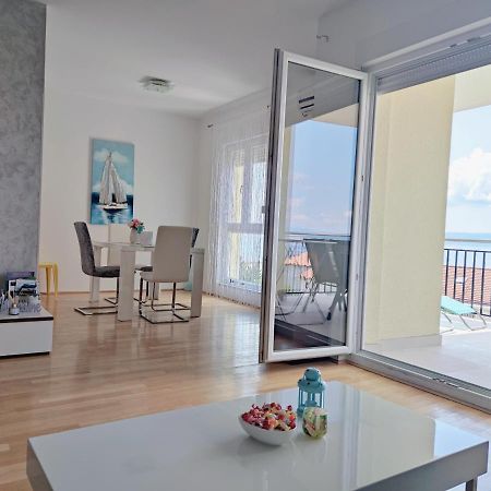 Apartment Mia Crikvenica Bagian luar foto
