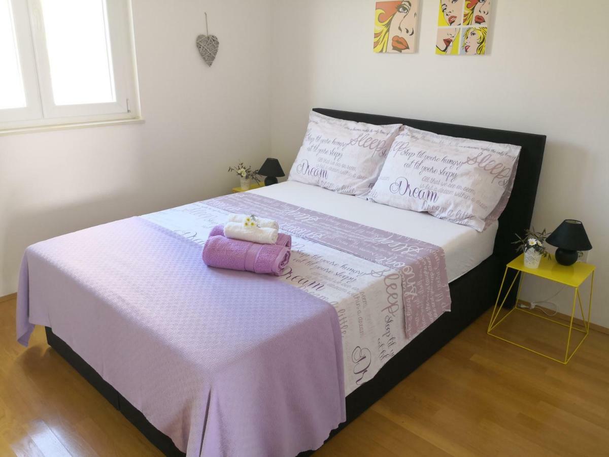 Apartment Mia Crikvenica Bagian luar foto